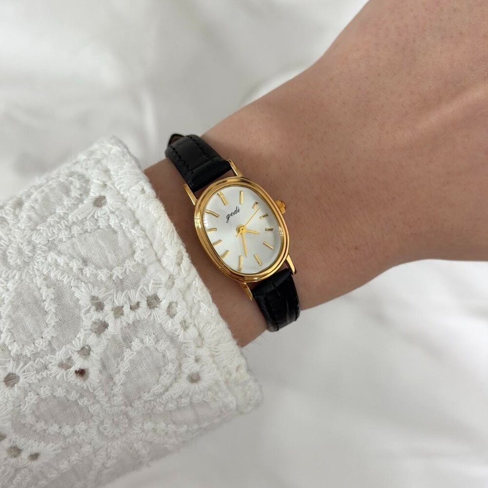 SKU:0483 vintage vibe retro mini watch gold/black leather‎ strap + in a gift bag